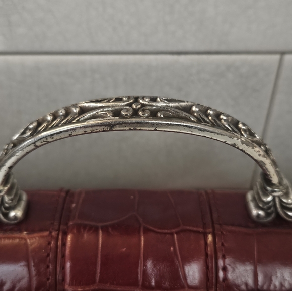 Brighton Red Leather Croc Embossed Crossbody Purse Handbag Snap Closure - Picture 4 of 16